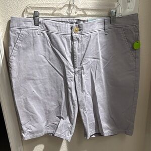 Liz Claiborne Beige Women’s Shorts 16 NWT